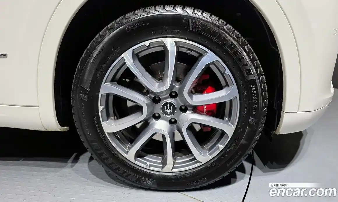 Maserati Levante 2020 3.0 гидро в Москве № 331079, фото 5