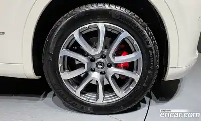 Maserati Levante 2020 3.0 гидро в Москве № 331079, миниатюра 5