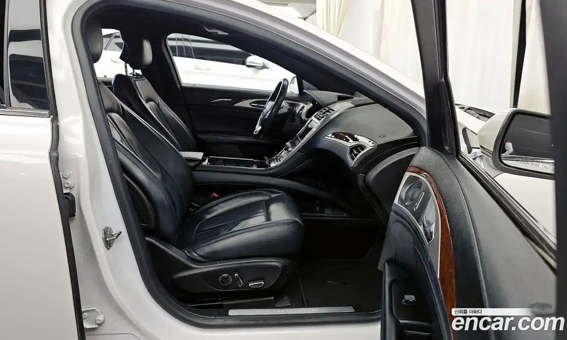 Lincoln MKZ 2018 2.0 гидро в Москве № 335586, фото 11