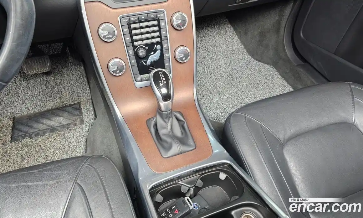 Volvo S80 2015 2.0 гидро в Москве № 344285, фото 9