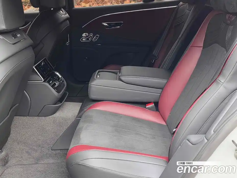 Bentley Flying Spur 2023 4.0 гидро в Москве № 366421, фото 12