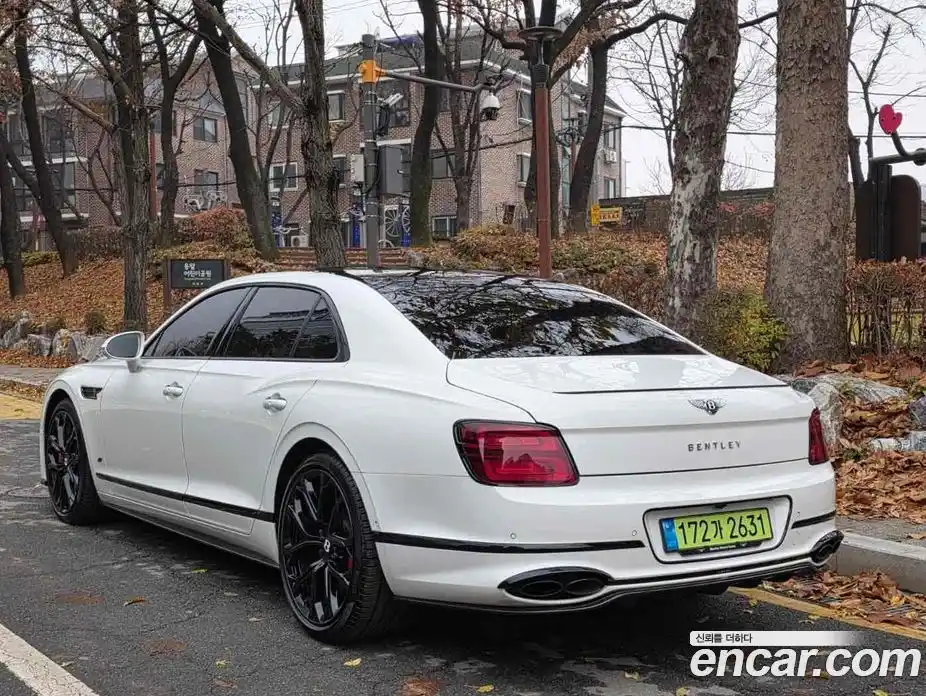 Bentley Flying Spur 2023 4.0 гидро в Москве № 366421, фото 3