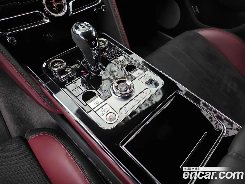 Bentley Flying Spur 2023 4.0 гидро в Москве № 366421, фото 10