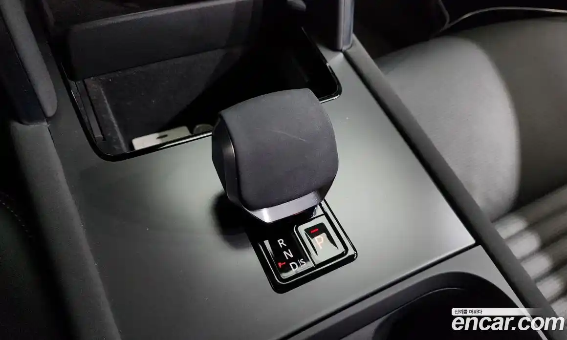 Land Rover Discovery Sport 2024 2.0 гидро в Москве № 374720, фото 9