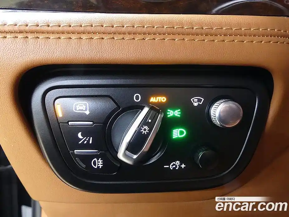 Bentley Bentayga 2017 6.0 гидро в Москве № 387180, фото 11