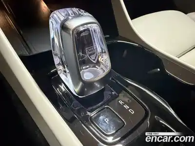 Volvo XC40 2025 2.0 гидро в Москве № 430258, миниатюра 9