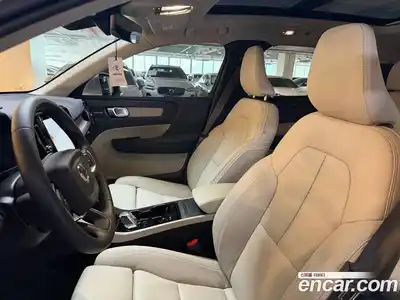 Volvo XC40 2025 2.0 гидро в Москве № 430258, миниатюра 10