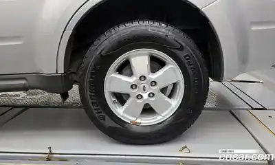 Ford Escape 2009 2.5 гидро в Москве № 473802, миниатюра 5