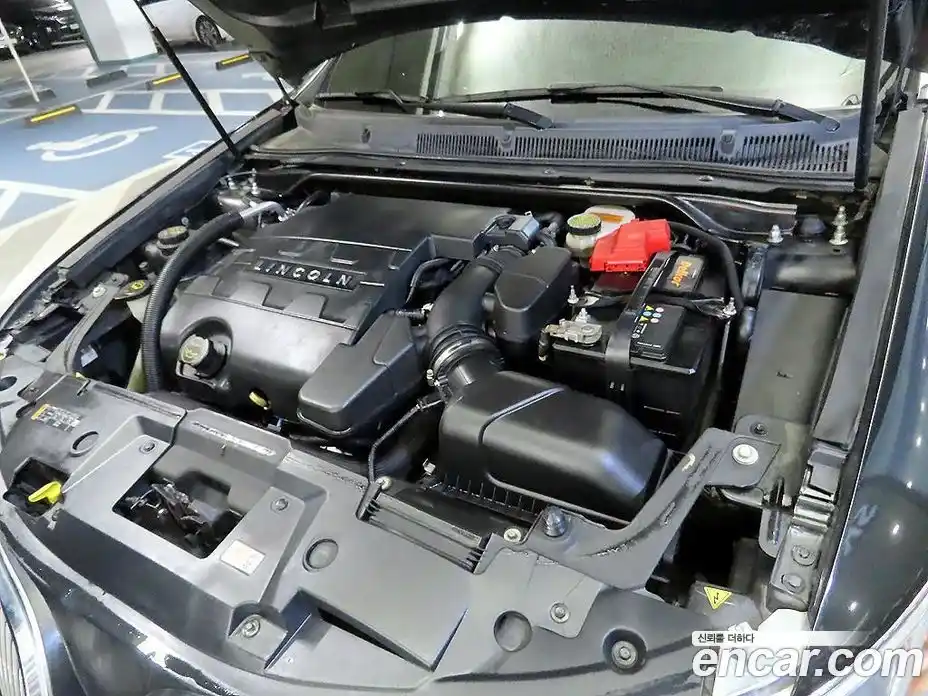 Lincoln MKS 2015 3.7 гидро в Москве № 473999, фото 6