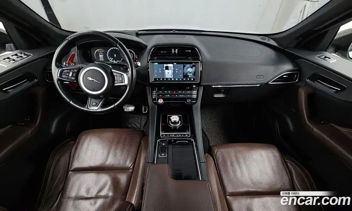 Jaguar F-Pace 2016 3.0 гидро в Москве № 474264, фото 7
