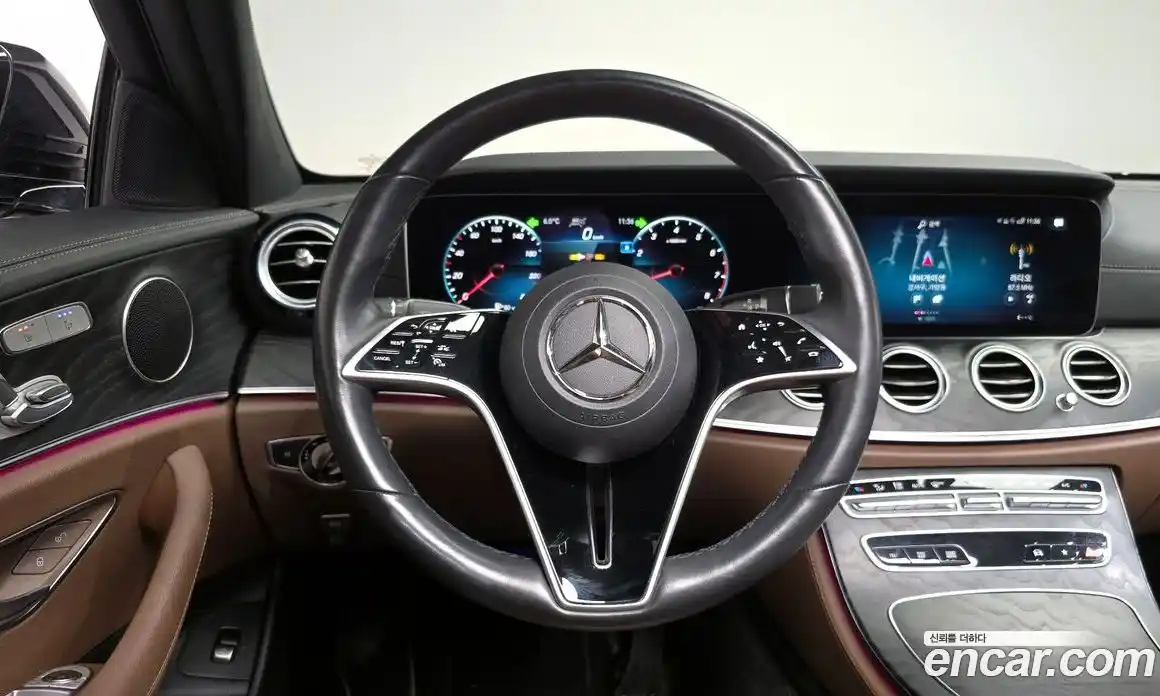 Mercedes-Benz E-Class 2022 2.0 гидро, фото 12