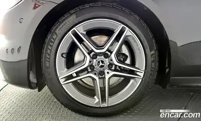 Mercedes-Benz E-Class 2022 2.0 гидро, миниатюра 4