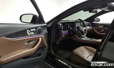 Mercedes-Benz E-Class 2022 2.0 гидро, миниатюра 10