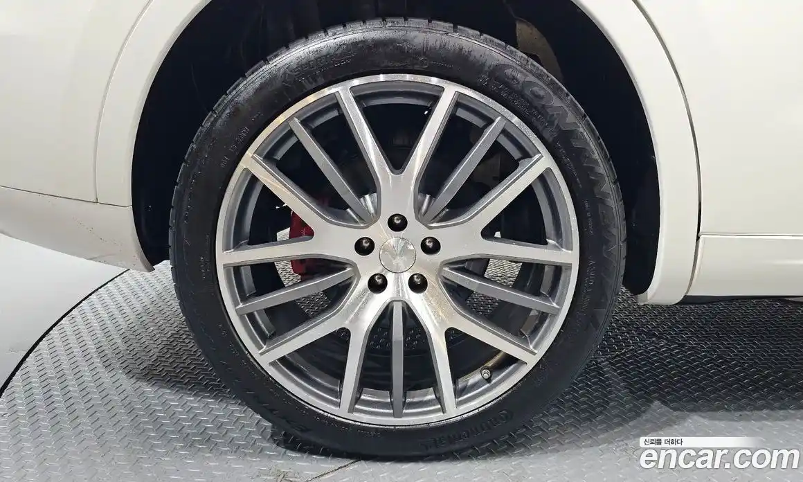 Maserati Levante 2016 3.0 гидро в Москве № 547625, фото 5