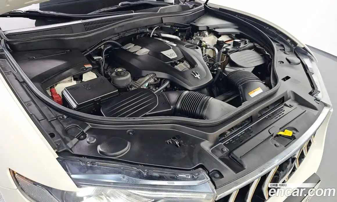 Maserati Levante 2016 3.0 гидро в Москве № 547625, фото 6