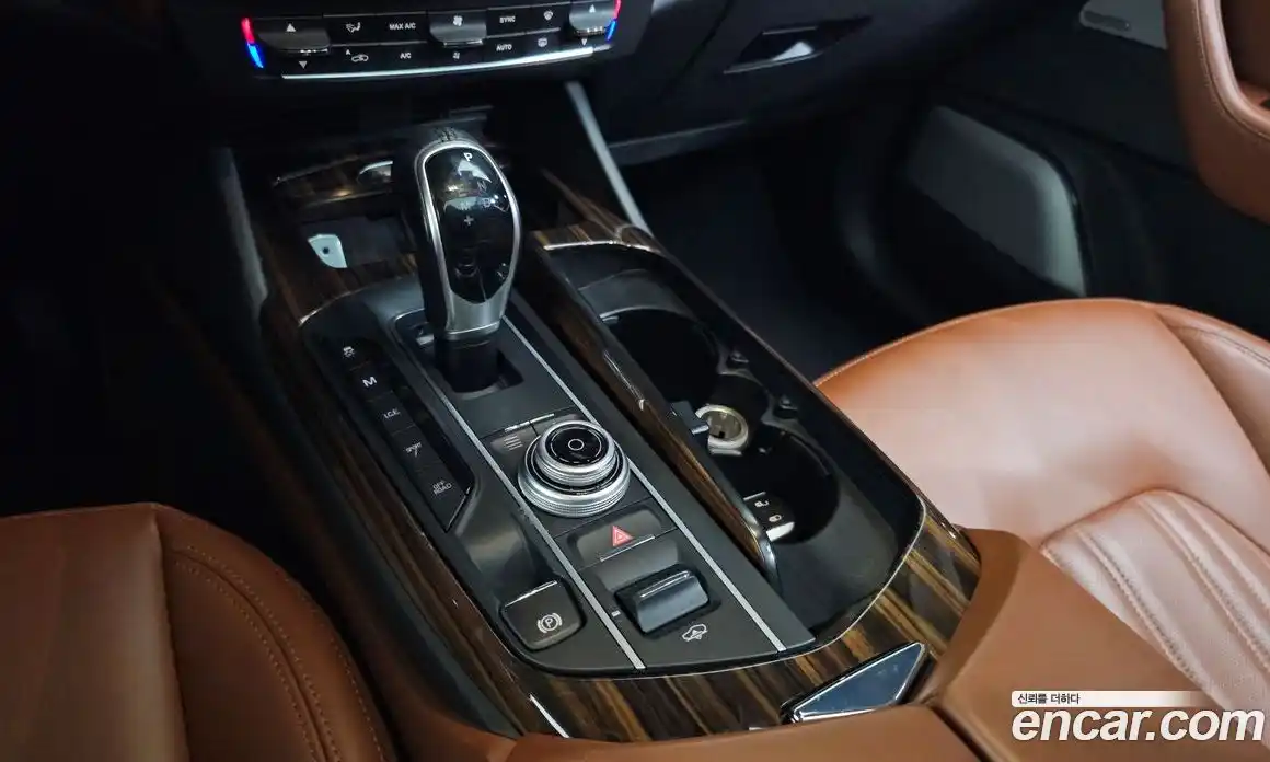 Maserati Levante 2016 3.0 гидро в Москве № 547625, фото 9