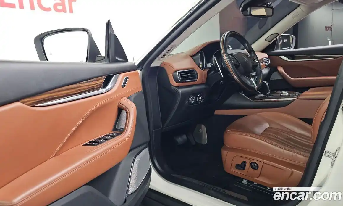 Maserati Levante 2016 3.0 гидро в Москве № 547625, фото 10