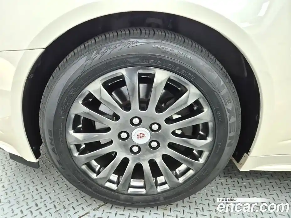Cadillac CTS 2010 3.0 гидро в Москве № 548158, фото 19