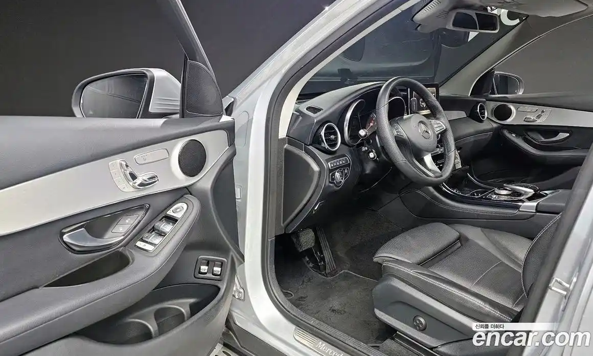 Mercedes-Benz GLC-Class 2018 2.0 гидро в Москве № 592308, фото 10