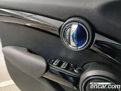 Mini Cooper 2015 2.0 гидро в Москве № 595334, миниатюра 11