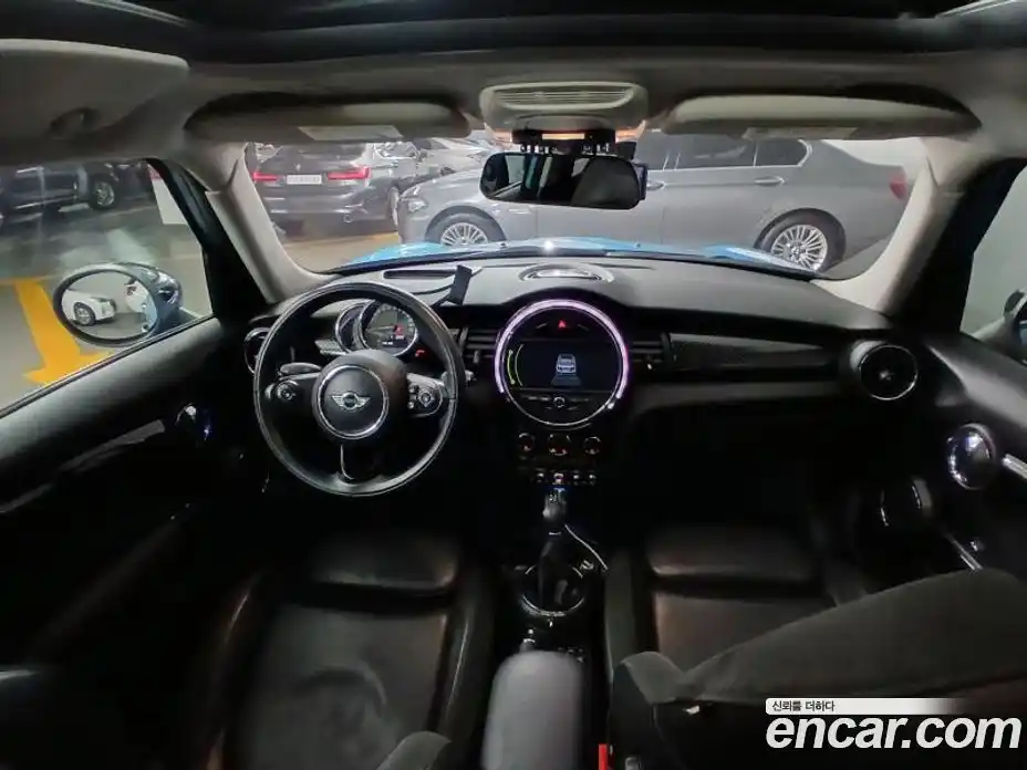 Mini Cooper 2015 2.0 гидро в Москве № 595334, фото 6
