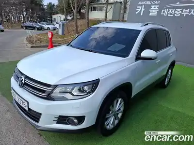 Volkswagen Tiguan 2015 2.0 гидро в Москве № 607667, миниатюра 2