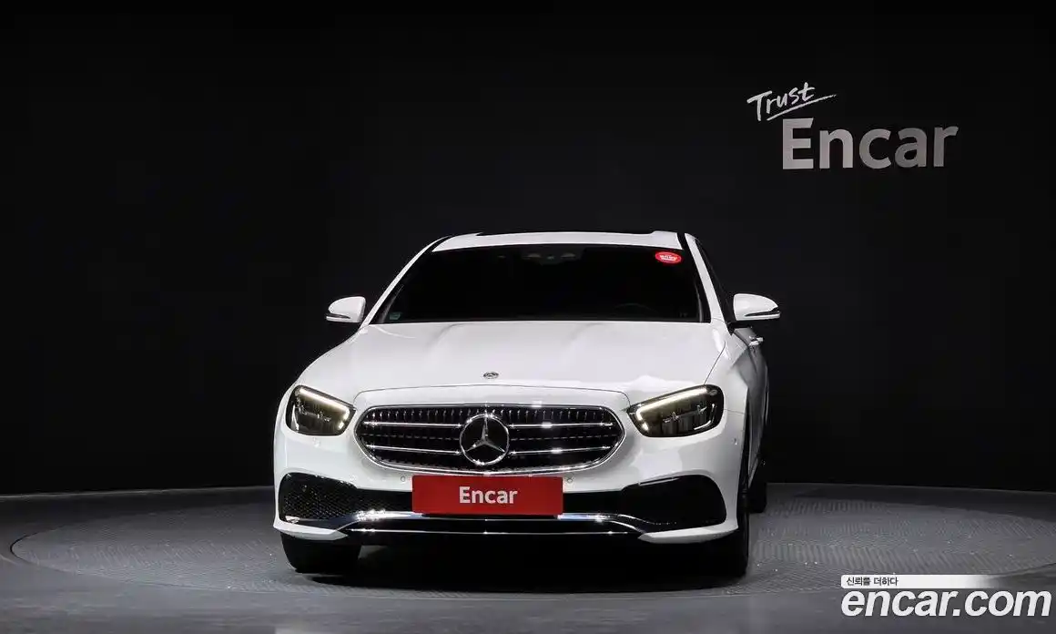 Mercedes-Benz E-Class 2021 2.0 гидро, фото 3