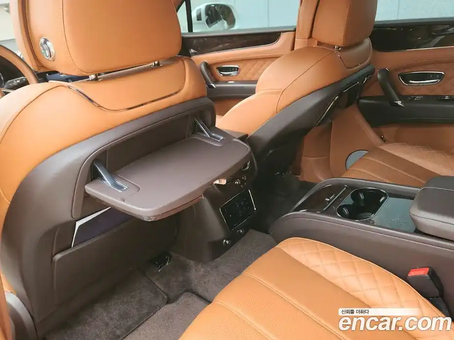 Bentley Bentayga 2017 6.0 гидро в Москве № 653258, фото 10