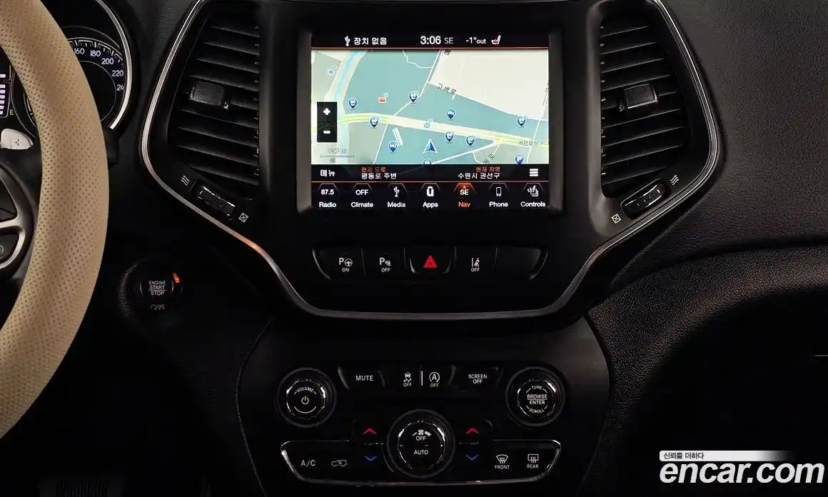 Jeep Cherokee 2018 2.4 гидро в Москве № 725286, фото 14