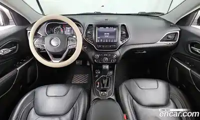 Jeep Cherokee 2018 2.4 гидро в Москве № 725286, миниатюра 7