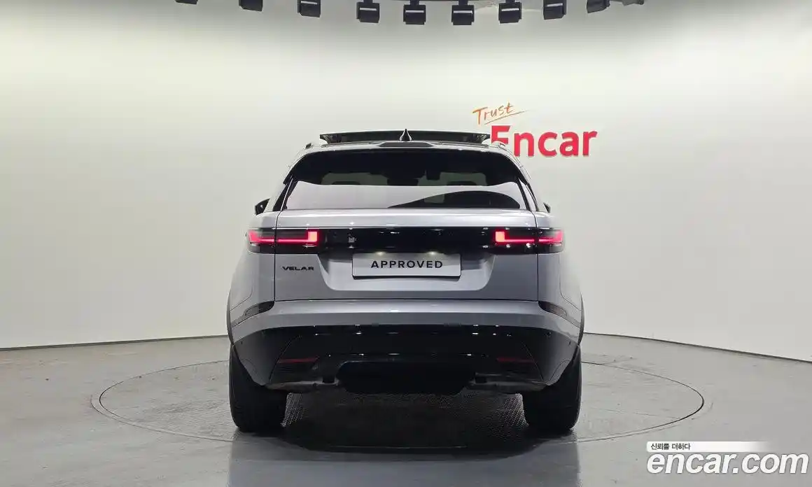 Land Rover Range-Rover Velar 2025 2.0 гидро в Москве № 765947, фото 7