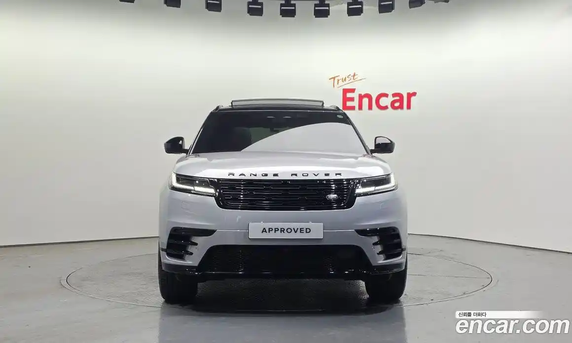 Land Rover Range-Rover Velar 2025 2.0 гидро в Москве № 765947, фото 8