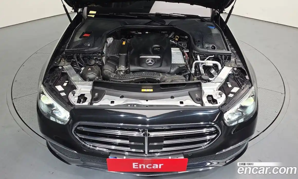 Mercedes-Benz E-Class 2022 2.0 гидро, фото 6