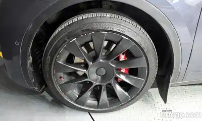 Tesla Model Y 2021 0.2 гидро в Москве № 825597, миниатюра 5