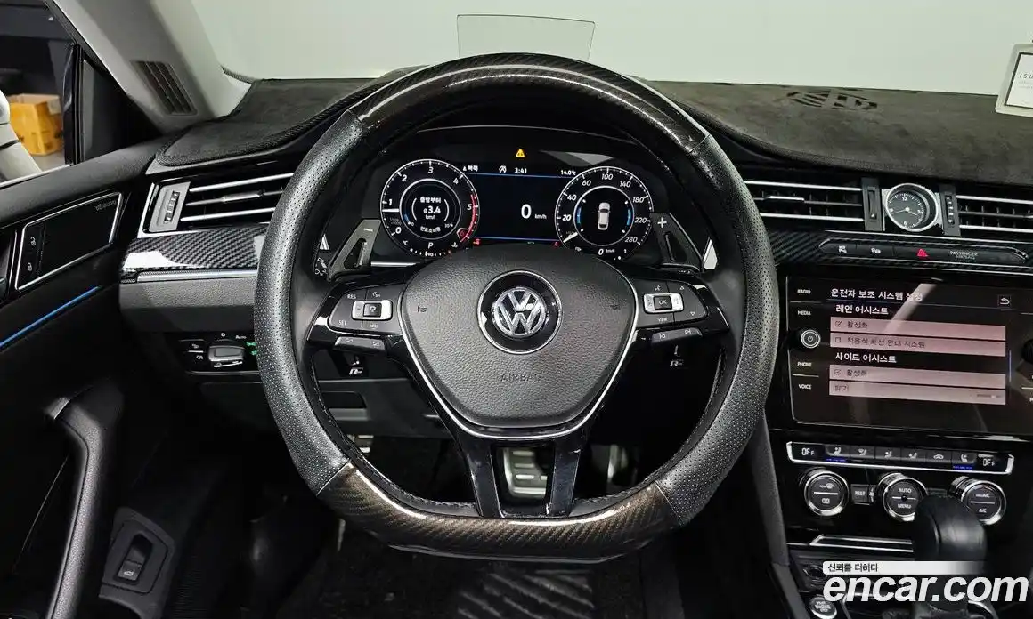Volkswagen Arteon 2019 2.0 гидро в Москве № 826088, фото 12