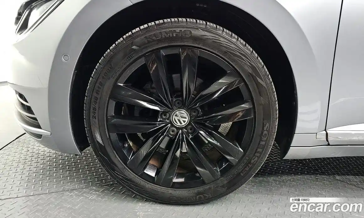 Volkswagen Arteon 2019 2.0 гидро в Москве № 826088, фото 4
