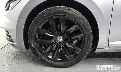 Volkswagen Arteon 2019 2.0 гидро в Москве № 826088, миниатюра 4