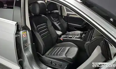 Volkswagen Arteon 2019 2.0 гидро в Москве № 826088, миниатюра 9