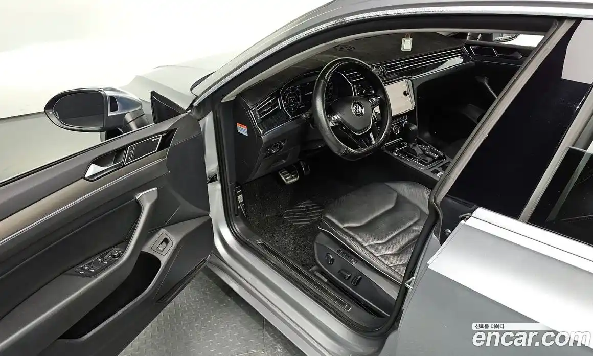 Volkswagen Arteon 2019 2.0 гидро в Москве № 826088, фото 10