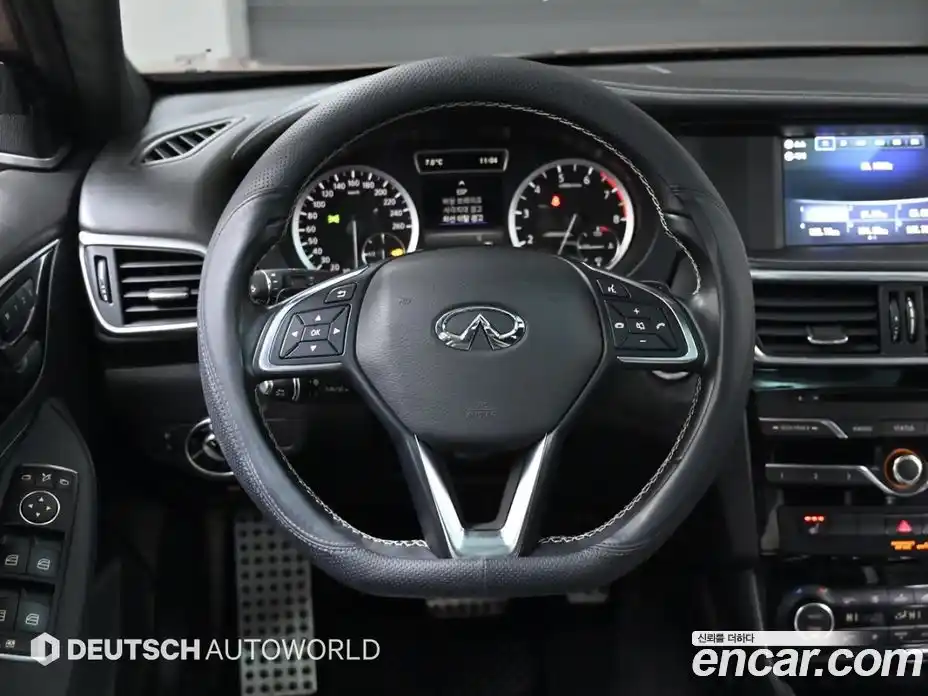 Infiniti Q30 2017 2.0 гидро в Москве № 827398, фото 13