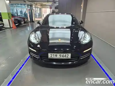 Porsche Panamera, 2016