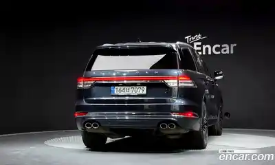 Lincoln Aviator 2022 3.0 гидро в Москве № 897105, миниатюра 4