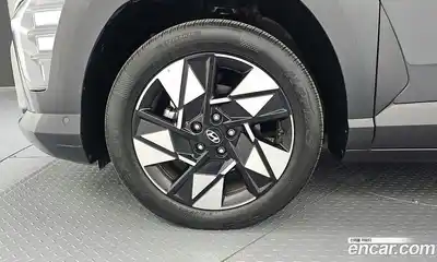 Hyundai Kona 2024 1.6 Автомат в Москве № 927506, миниатюра 5