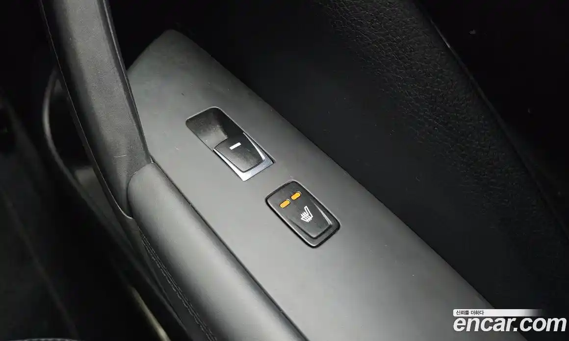 Hyundai Grandeur 2015 2.4 Автомат в Москве № 927899, фото 18