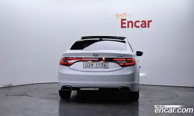 Hyundai Grandeur 2015 2.4 Автомат в Москве № 927899, миниатюра 4