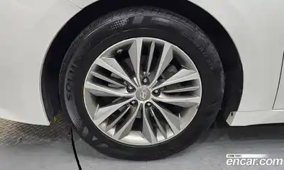 Hyundai Grandeur 2015 2.4 Автомат в Москве № 927899, миниатюра 5