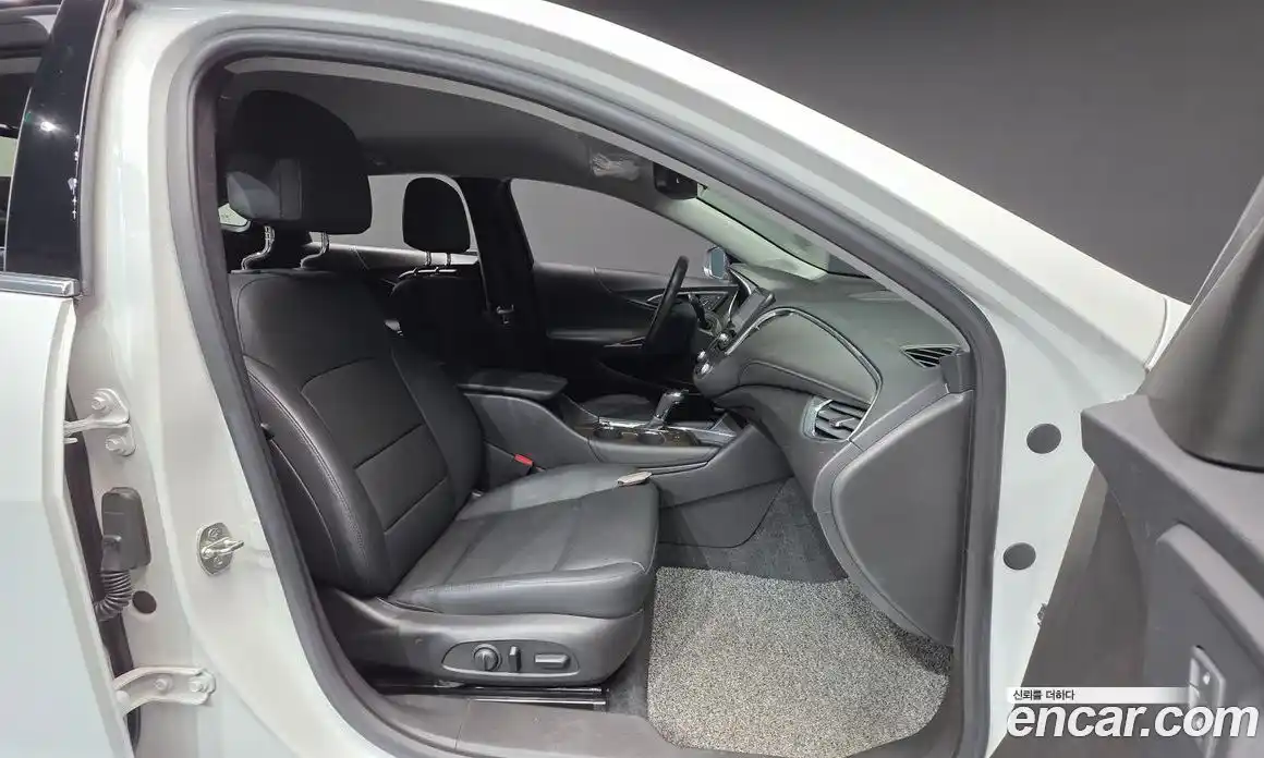 Chevrolet Malibu 2019 1.3 Автомат в Москве № 935344, фото 10