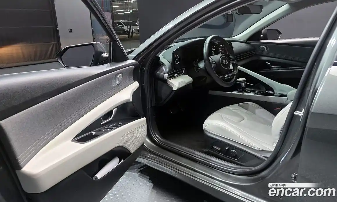 Hyundai Avante 2020 1.6 Автомат в Москве № 970786, фото 11