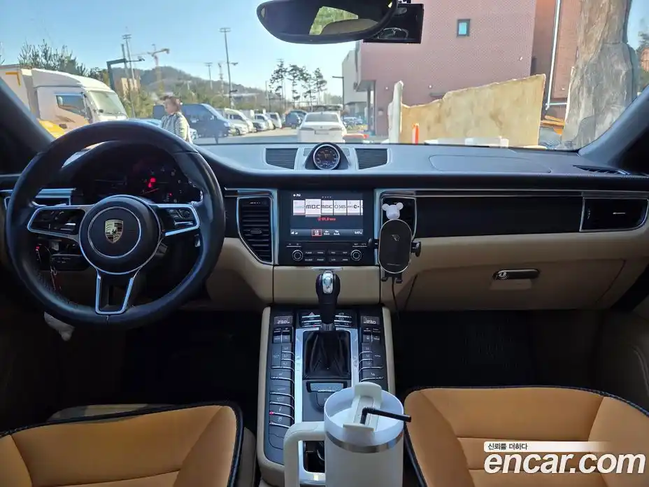 Porsche Macan 2018 2.0 гидро в Москве № 974848, фото 7