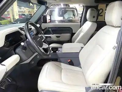 Land Rover Defender, 2022